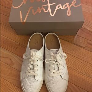 Crown Vintage Women's Cream Sneakers